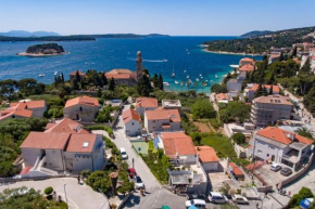 Apartments Jacky, Hvar